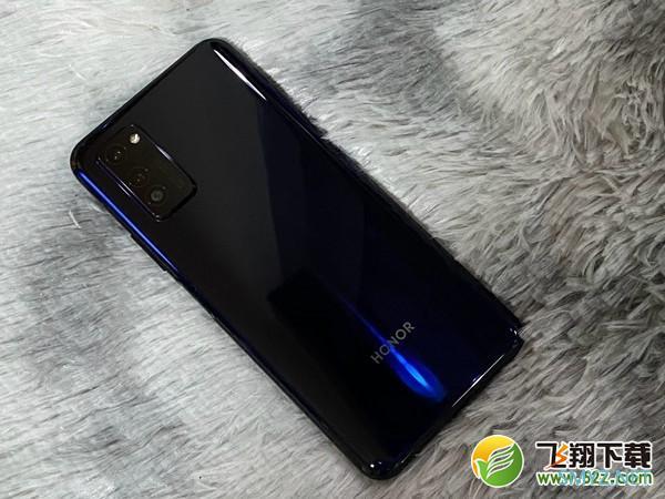 荣耀v30和v30pro区别-荣耀 V30 和 V30Pro 对比：摄像头、充电、续航、屏幕刷新率大不同